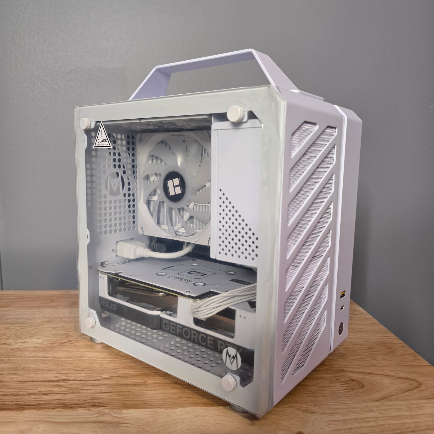 Tiny Gaming PC | Ryzen 5 7600x | RTX 4060ti 8gb| 1tb m.2 ssd | Win 11 Pro (Activated) | Synced RGB | 32gb DDR5 Ram | Wifi & Bluetooth