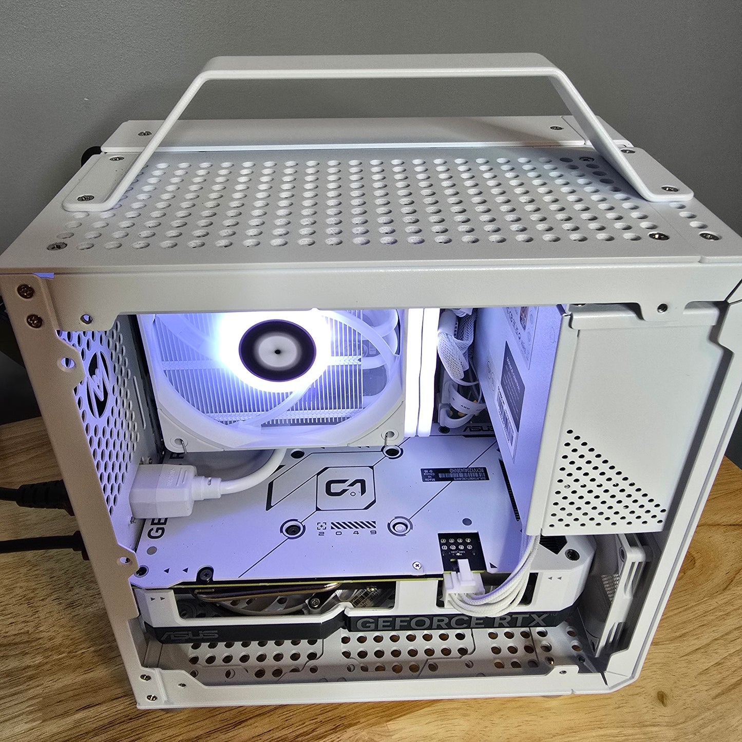 Tiny Gaming PC | Ryzen 5 7600x | RTX 4060ti 8gb| 1tb m.2 ssd | Win 11 Pro (Activated) | Synced RGB | 32gb DDR5 Ram | Wifi & Bluetooth